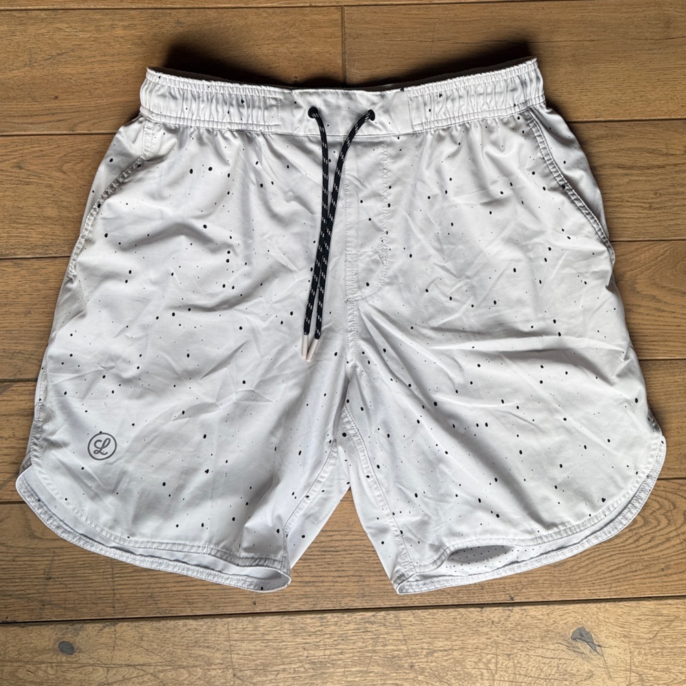 LUKA HD WHITE BLACK SPLATTER